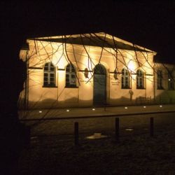 Uwe Johnson-Bibliothek bei Nacht, (c) Christoph Nahr